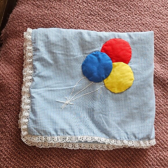 Sale 🎉🥳 4/$25 or $10 Vintage Handmade Baby Blanket - Picture 1 of 6